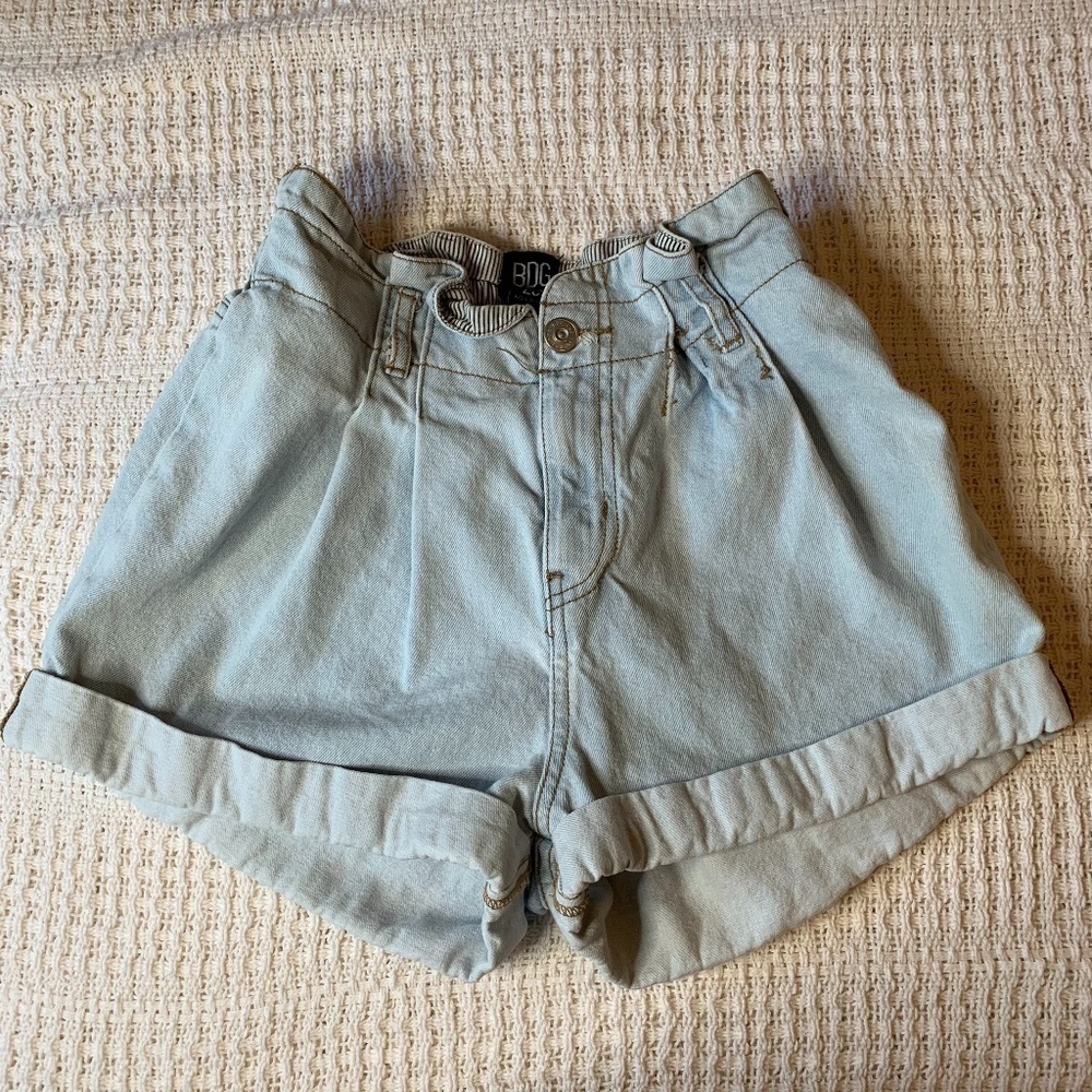 Bdg Urban Outfitters Paper Bag Style Light Denim Jean Shorts Size 26 (1193)